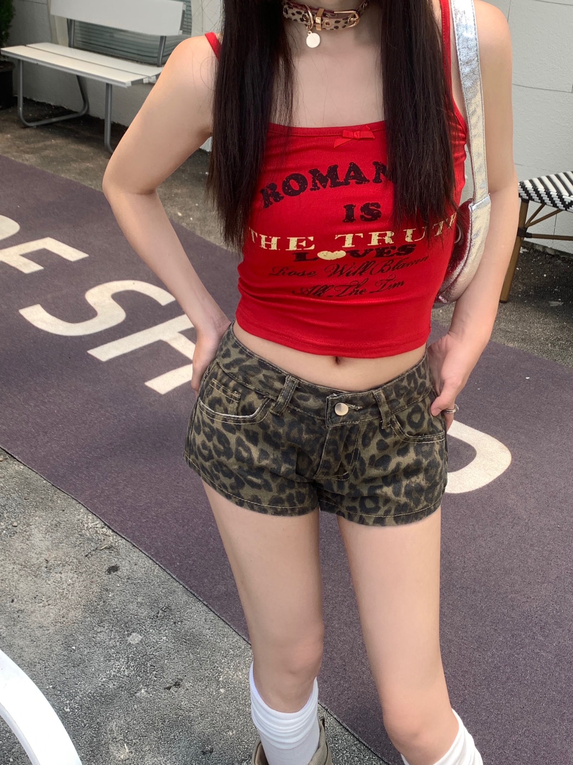 ヒョウ柄 野性的な魅力ヒョウ柄ショートパンツ