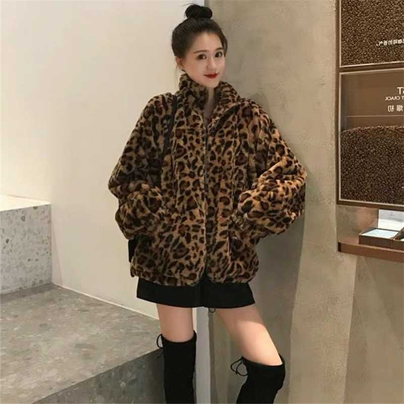 羽織るだけでコーデが決まる！豹柄ファージャケットおすすめ10選