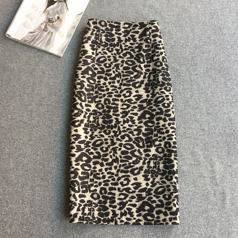 クラシカルヒョウ柄膝丈スカート