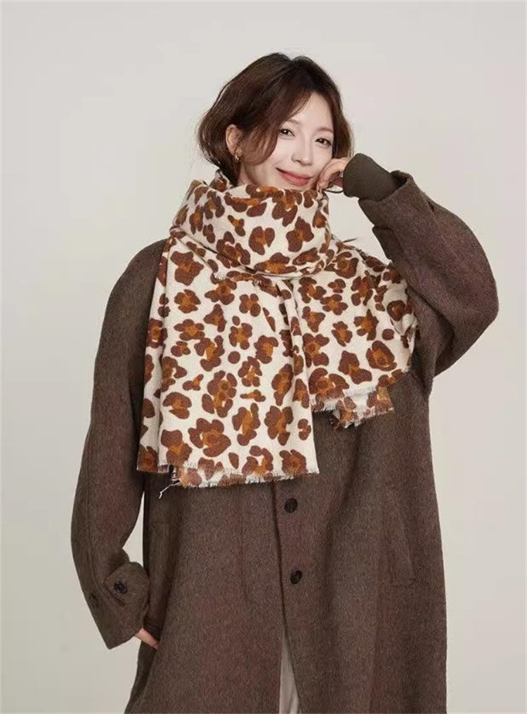 ヒョウ柄マフラー 厚手カシミヤタッチ 防寒ストール