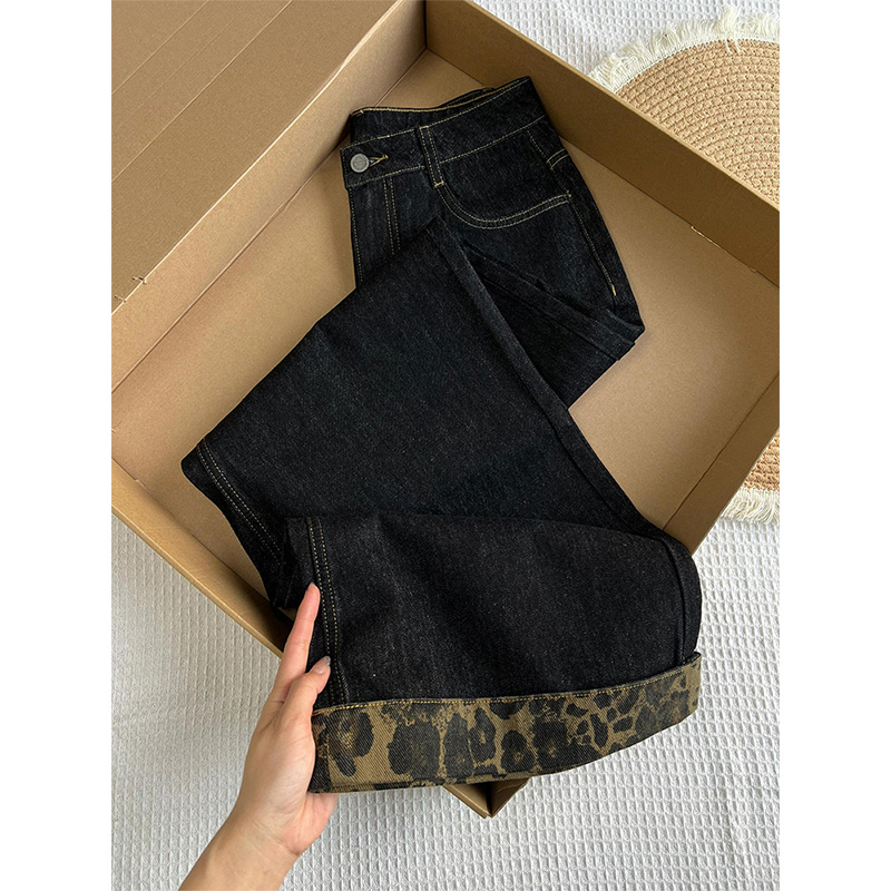 ヒョウ柄アクセントデニムパンツ