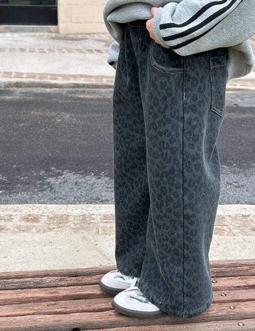 子供服 ヒョウ柄デニムパンツ ワイドロング 90-160センチ