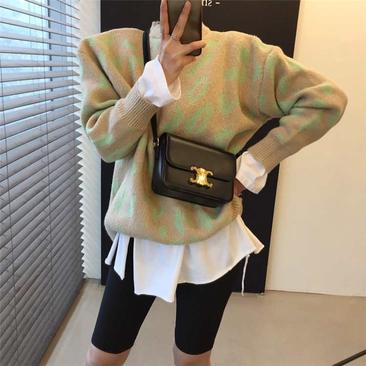 大人可愛いヒョウ柄ニットトップス ゆったり丸首セーター