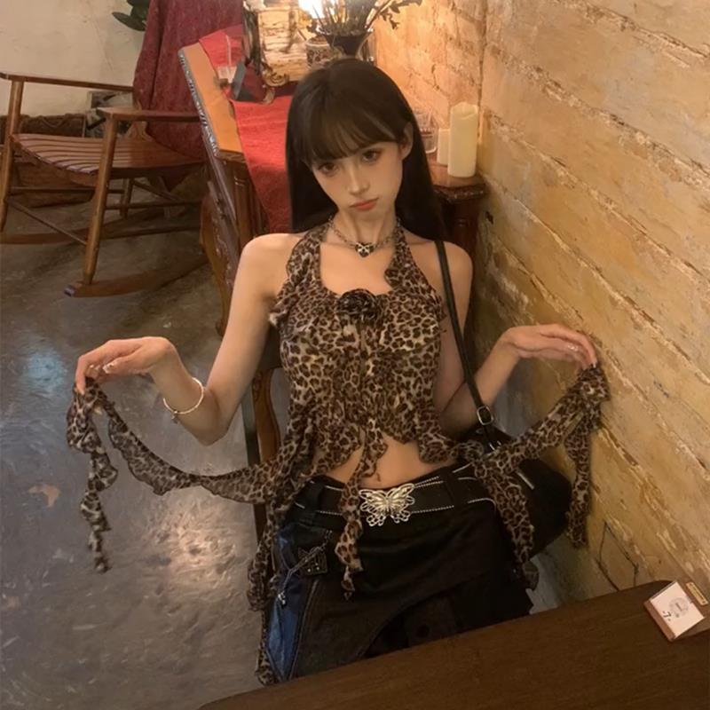 ヒョウ柄 野性美あふれるミニフリルスカート
