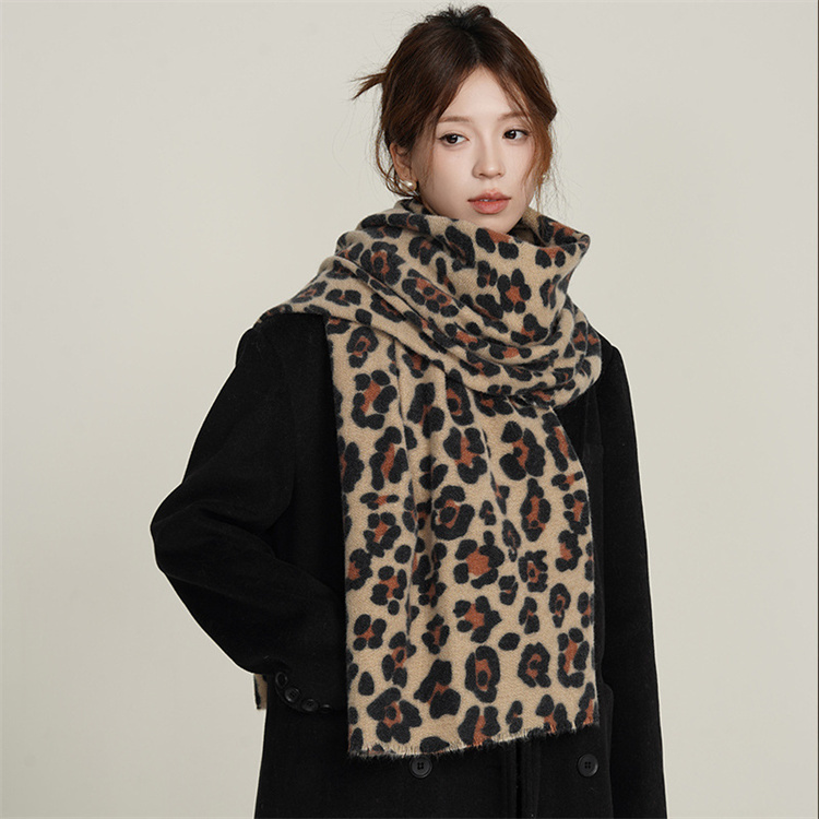 ヒョウ柄マフラー 厚手カシミヤタッチ 防寒ストール