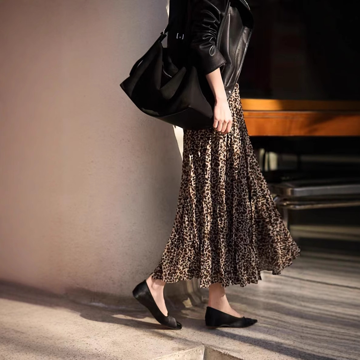 https://fulmo-img-server.com/leopal/856d5a9a-cb61-4854-bb74-e2c3a1dbd0f6.jpg