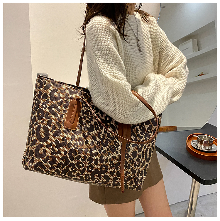 ヒョウ柄 美しいトートバッグ