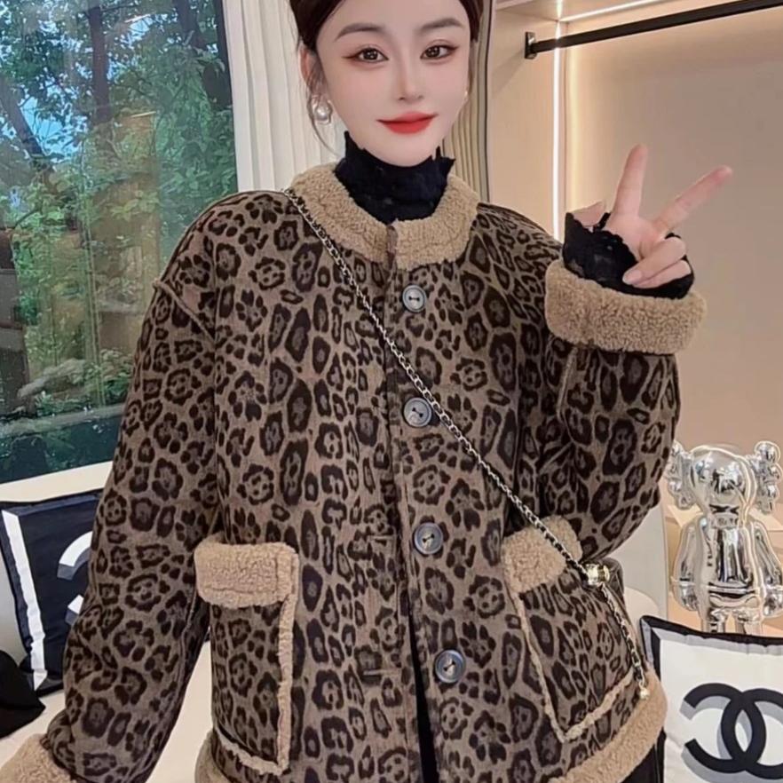 もこもこヒョウ柄シャープジャケット