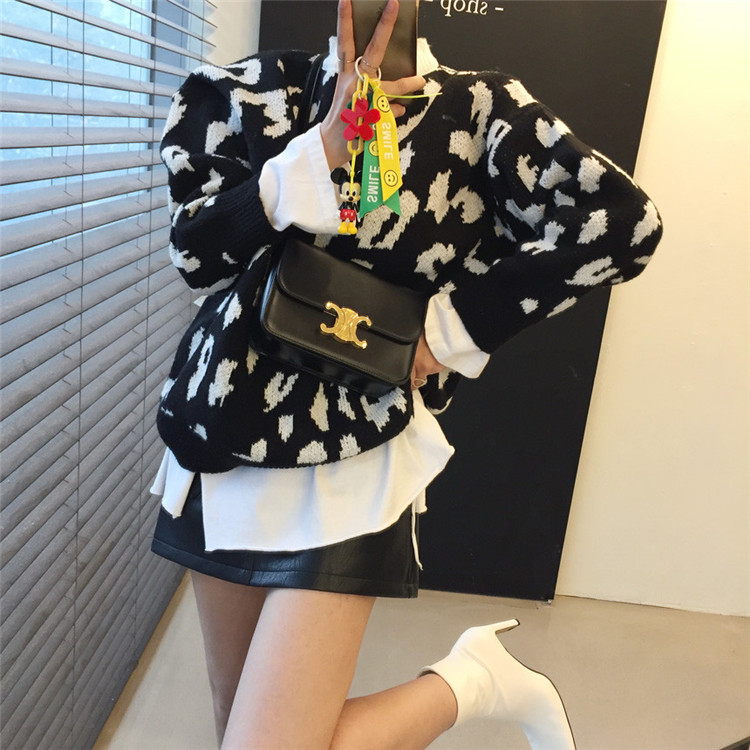 大人可愛いヒョウ柄ニットトップス ゆったり丸首セーター