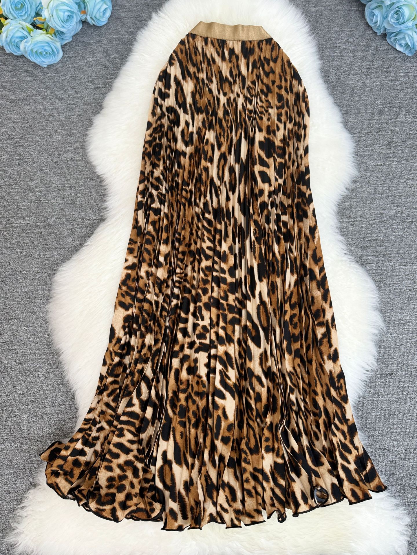https://fulmo-img-server.com/leopal/e7b8ead5-6c59-42d0-8108-db69b2571a90.jpg