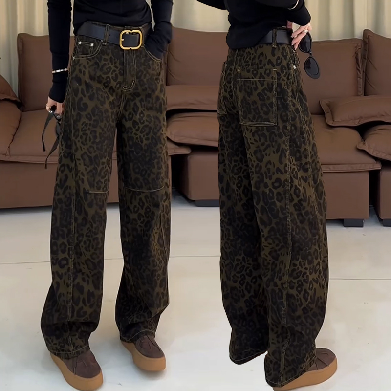 ヒョウ柄 ヒョウ柄 野性的な雰囲気漂う幅広シルエットパンツ