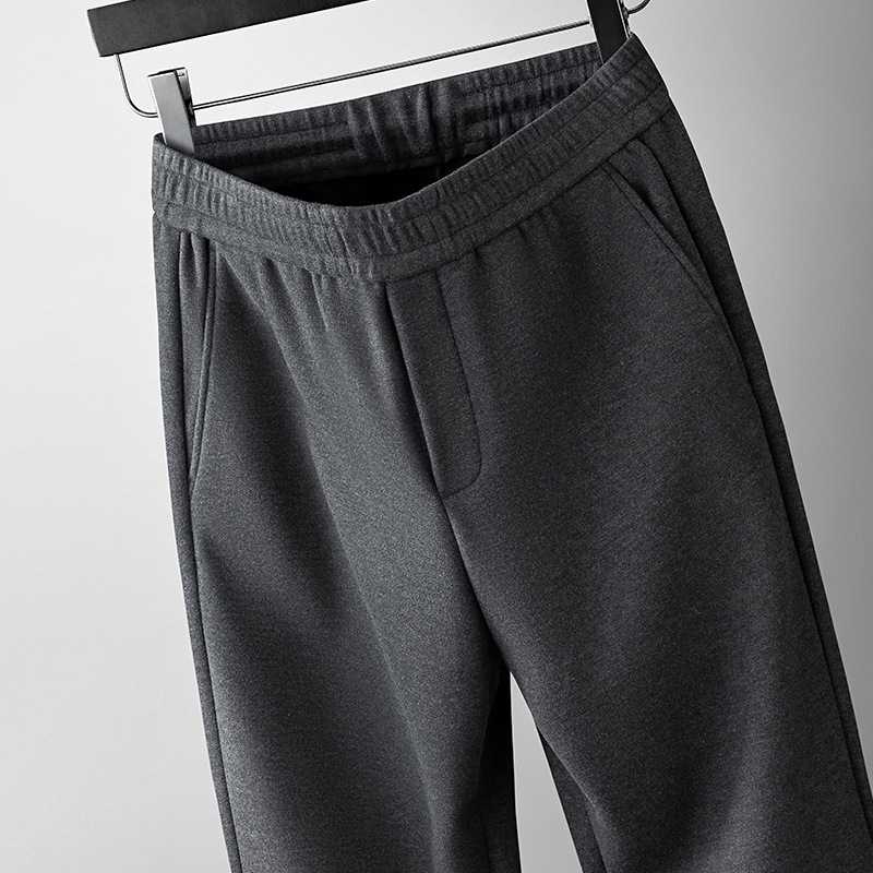 寒い日も安心！あったかジャージメンズのおすすめ10選