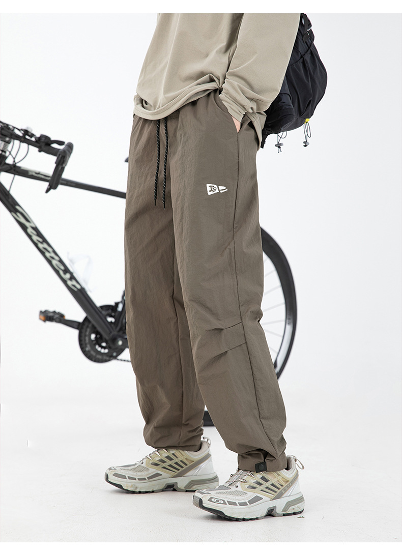 メンズジャージ 撥水機能付きカーゴパンツ 裾調整可能 全4色展開