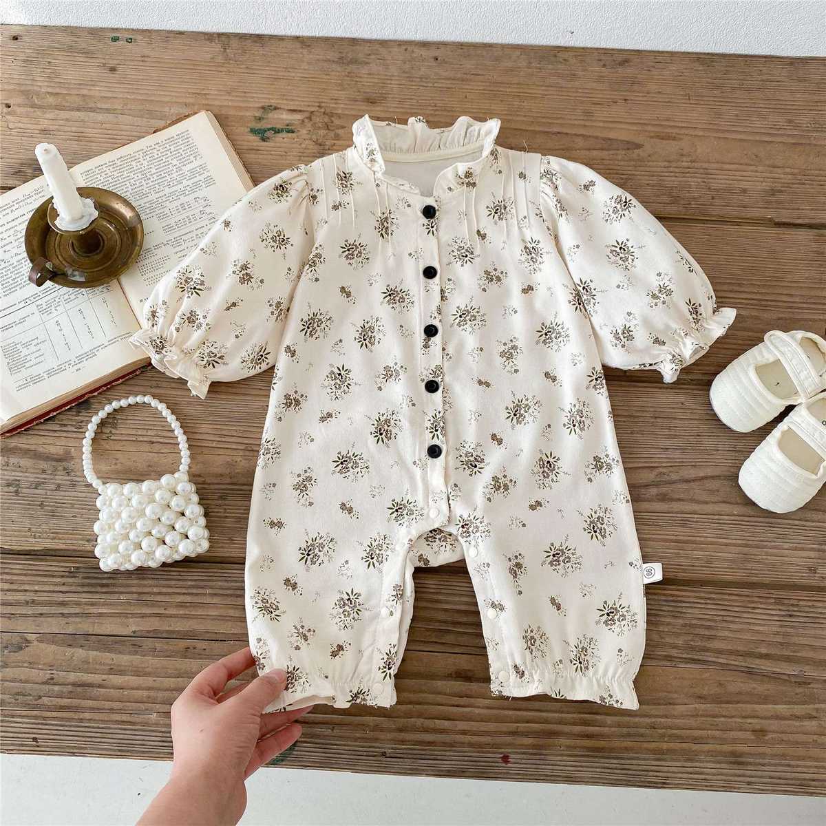 純白の美しさで赤ちゃんの愛らしさ倍増！白系のロンパースベビー服おすすめ5選