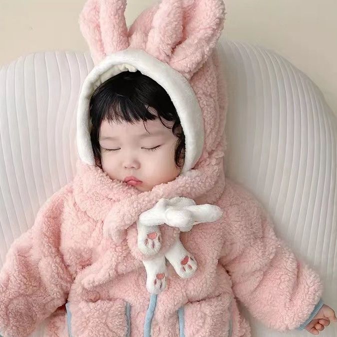 ベビー服 うさぎ耳付きもこもこフード付きロンパース