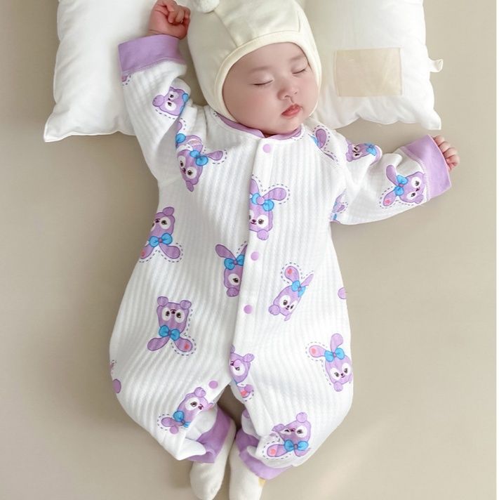 ベビー服 うさぎ柄の可愛い長袖ロンパース