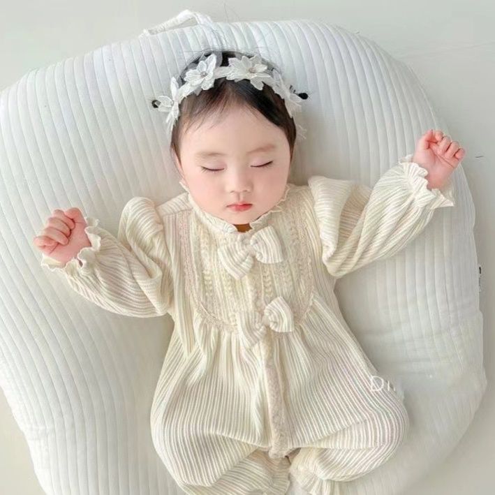 ベビー服 リボン付き縦縞柄長袖新生児カバーオール