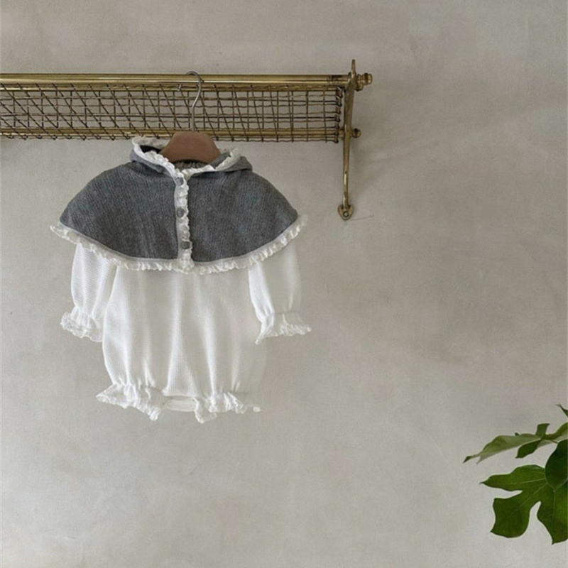 ベビー服 女の子用レース襟ロンパース長袖カバーオール