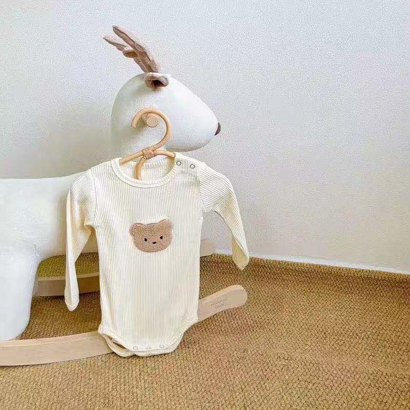 ベビー服 春夏新作 熊柄刺繍ロンパース 赤ちゃん女の子用