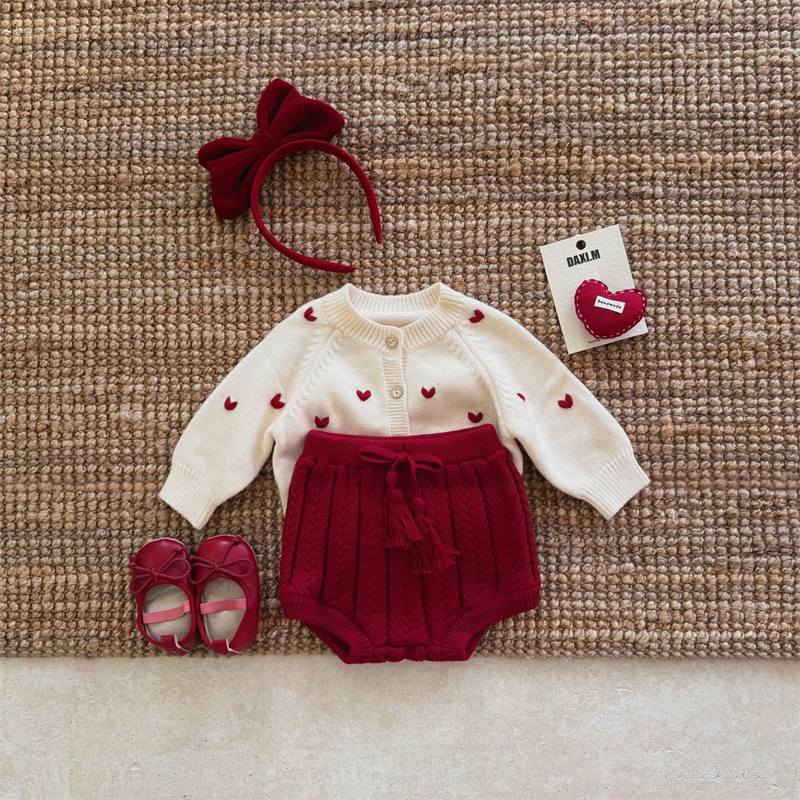ベビー服 秋冬 ハート刺繍ニットカーディガン ブルマーセット