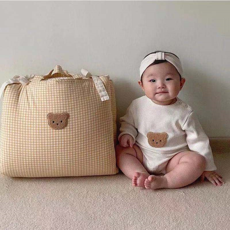 ベビー服 春夏新作 熊柄刺繍ロンパース 赤ちゃん女の子用