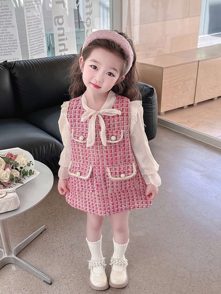 おしゃれママ注目！派手なベビー服で作る写真映えコーデ5選