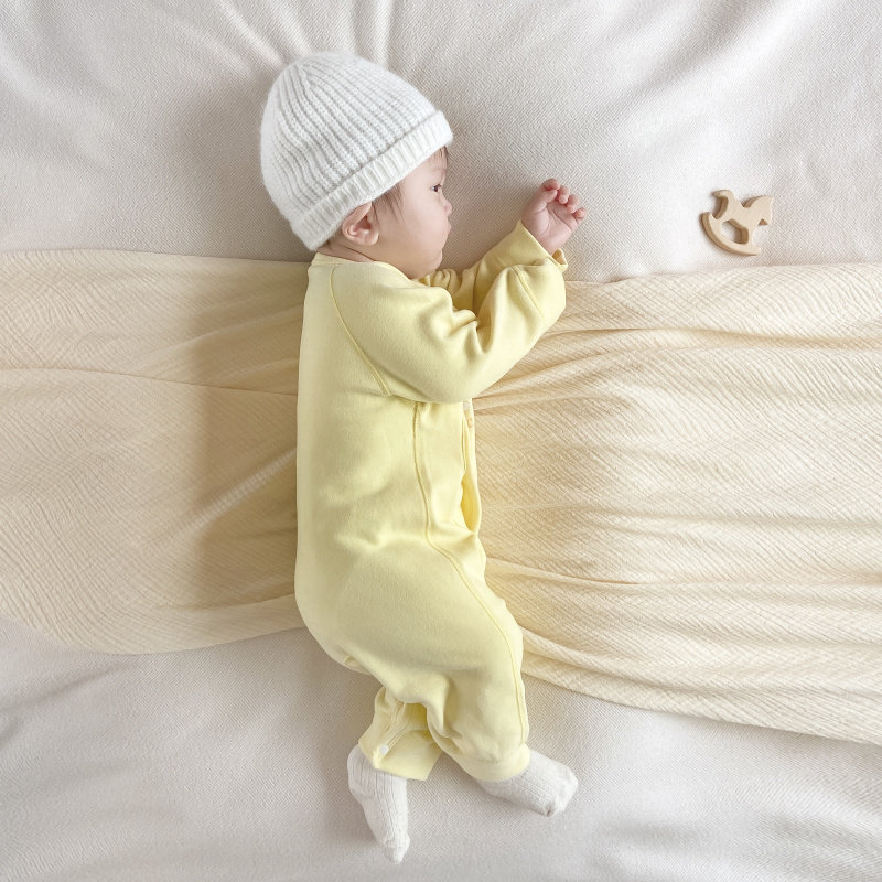 ベビー服 動物刺繍入り長袖ロンパース抗菌保温