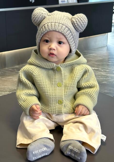 ベビー服フード付きニットカーディガン七三から一〇〇センチ