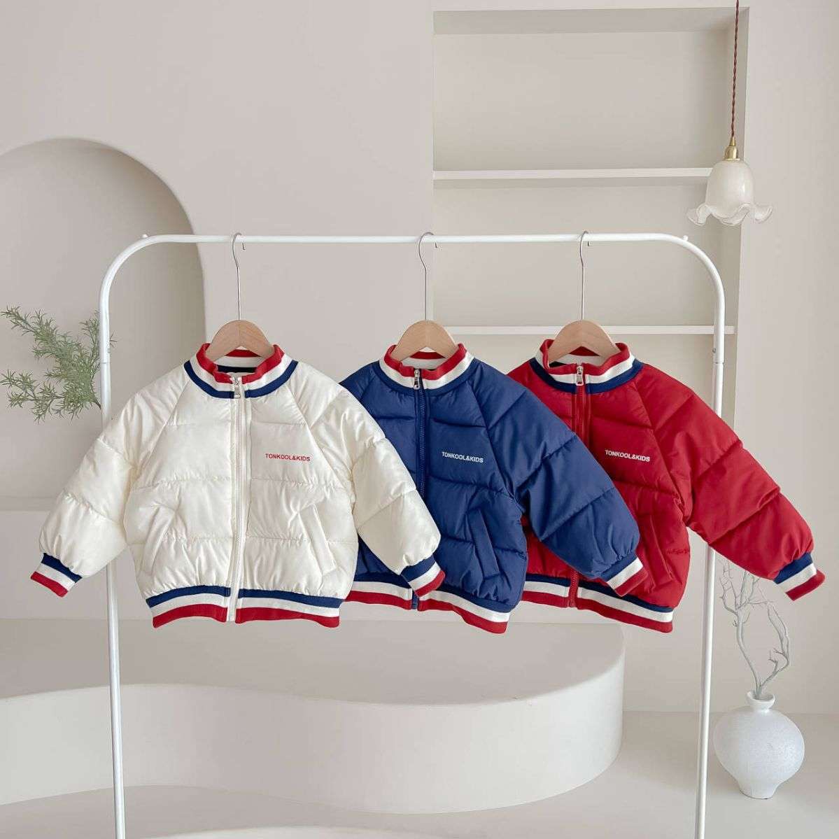ベビー服  お出かけ用キッズキルトジャンパー