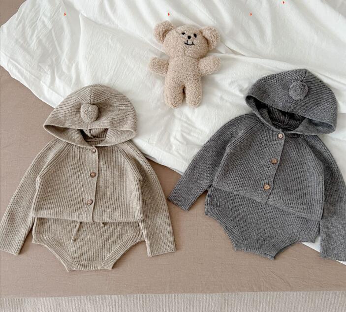 新作ベビー服ニット風くまさん耳付きセットアップ