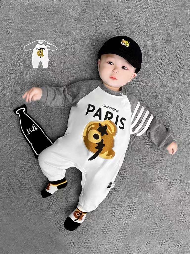 ベビー服  パリ柄クマモチーフ赤ちゃん用ロンパース