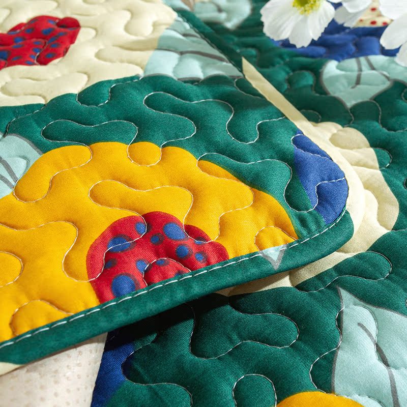 ソファーカバー 華やか花柄キルティング加工ソファーカバー