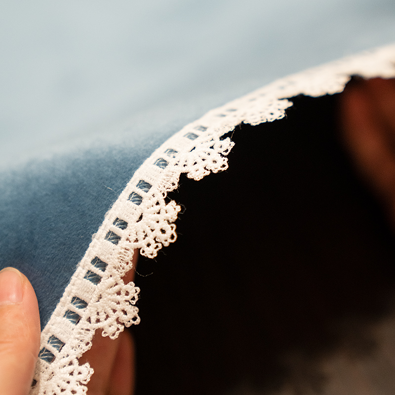 ソファーカバー 月と猫刺繍フリル付き上品ソファーカバー