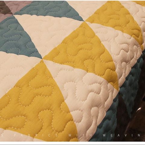 ソファーカバー 幾何学模様キルティング三人掛けソファーカバー