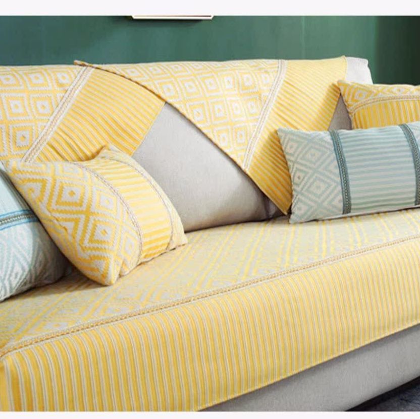 ソファーカバー 幾何学模様とストライプの北欧風ソファーカバー