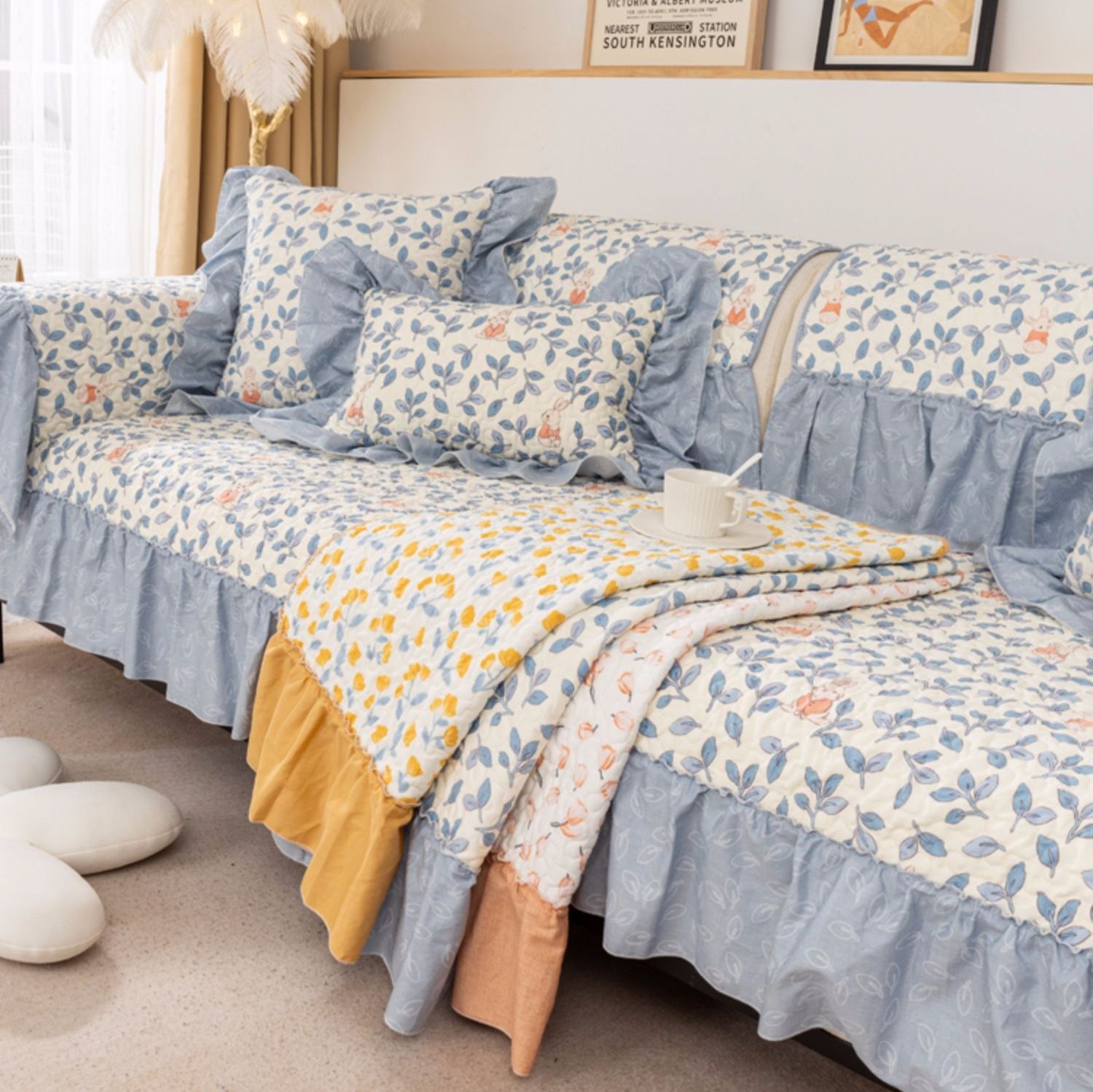 ソファーカバー 花柄フリル付き上品ソファーカバー二人掛け用