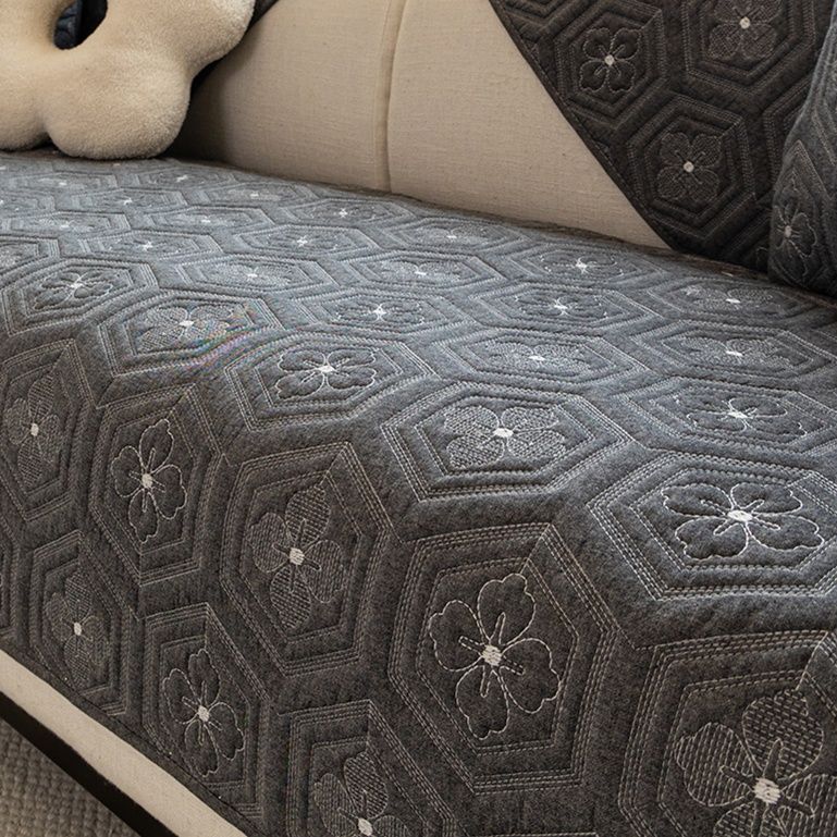 ソファーカバー 六角花模様刺繍入り高級感ソファーカバー