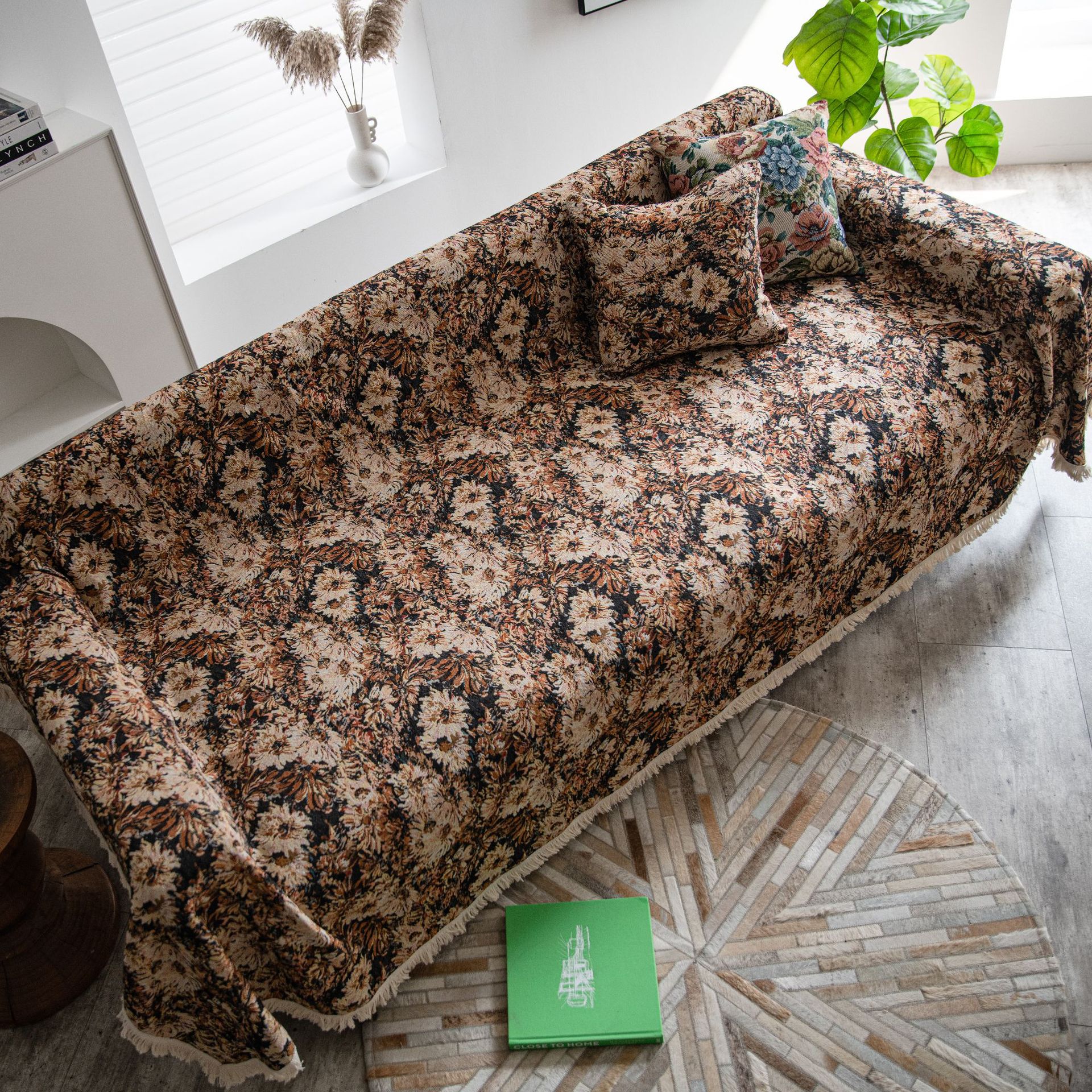 ソファーカバー 花柄織りマルチカバーフリンジ付き2人掛け用