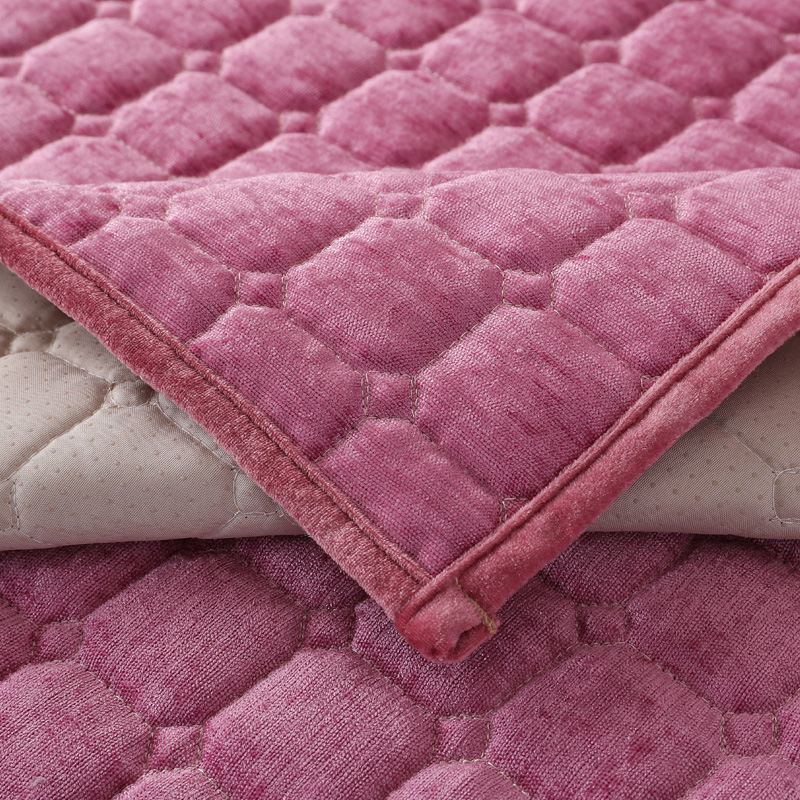 ソファーカバー 高級刺繍レース付きキルティングソファーカバー