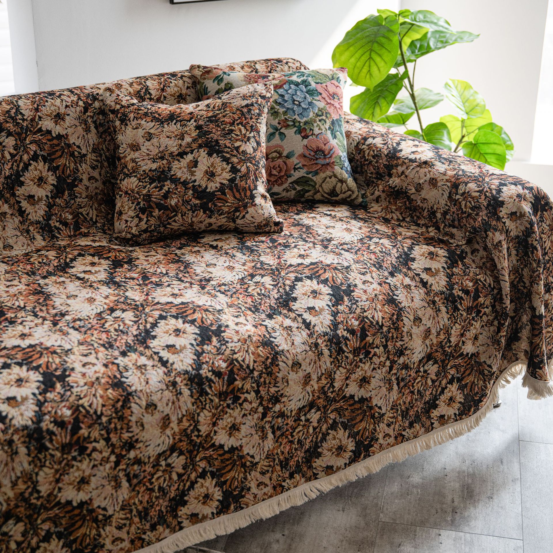 ソファーカバー 花柄織りマルチカバーフリンジ付き2人掛け用