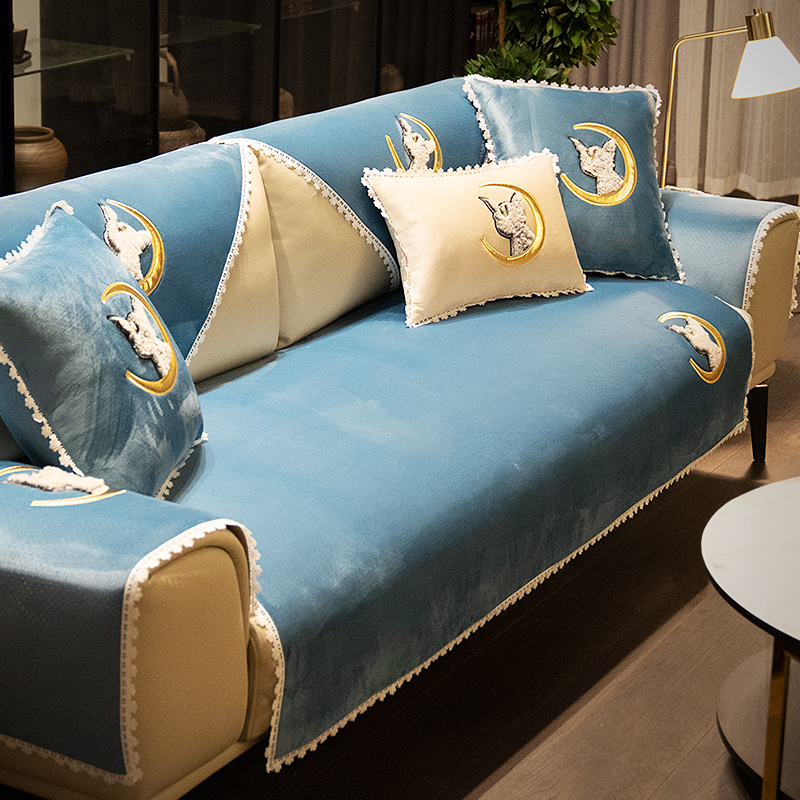 青のソファーカバーでお部屋を爽やかに変身させるおすすめ5選