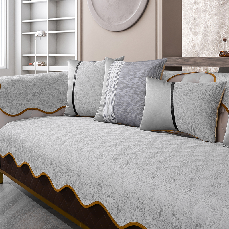 ソファーカバー 金縁装飾波型裾ライン高級ソファーカバー2人掛け