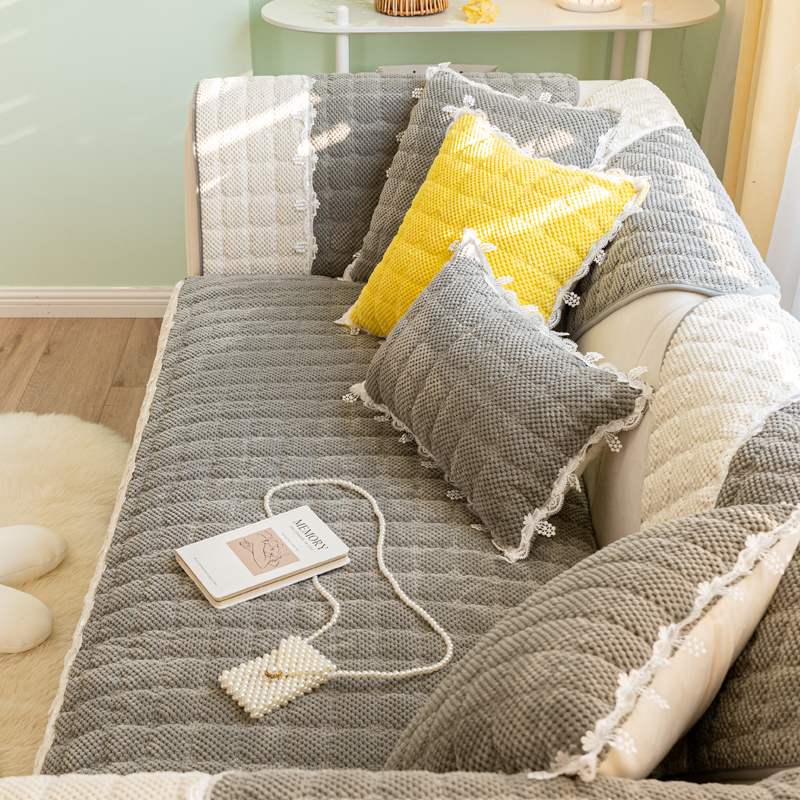 ソファーカバー 編み込み風レース付きキルティングソファーカバー