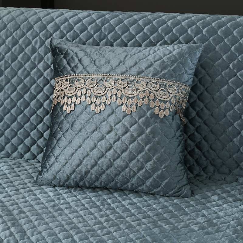 ソファーカバー 高級刺繍レース付きキルティングソファーカバー