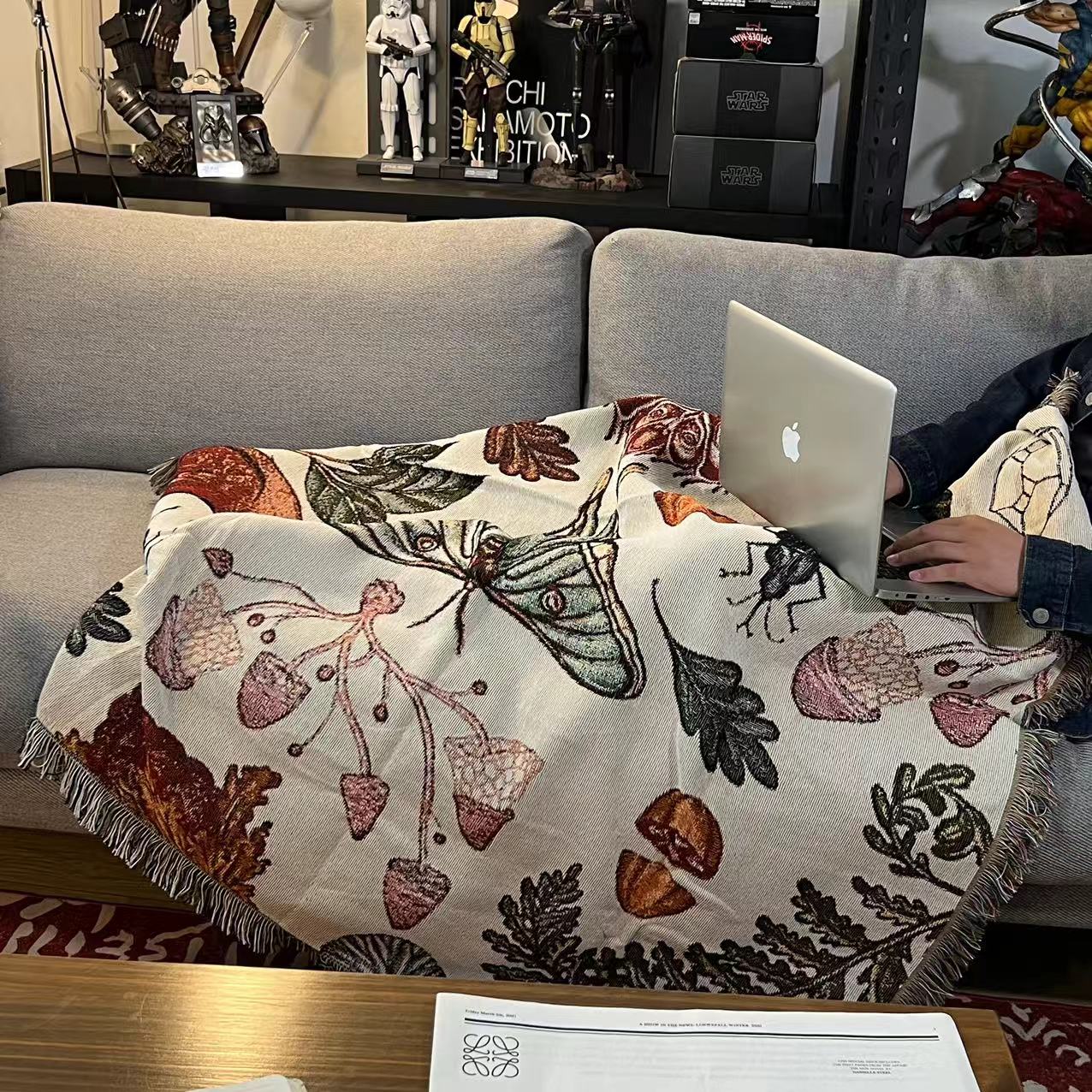 ソファーカバー 自然図鑑模様織り生地フリンジ付きソファーカバー