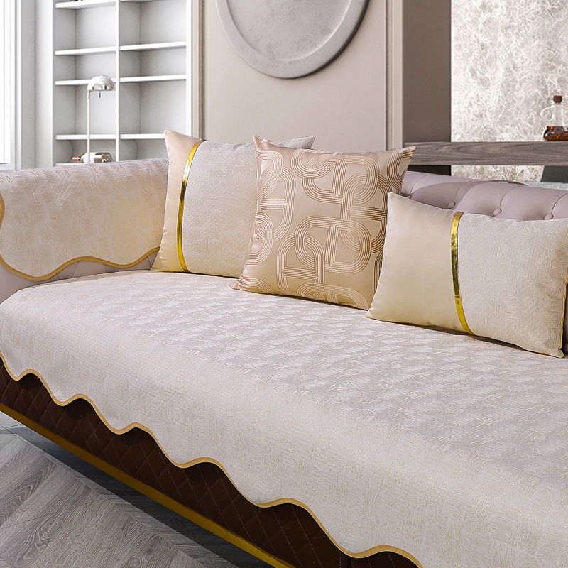 ソファーカバー 金縁装飾波型裾ライン高級ソファーカバー2人掛け