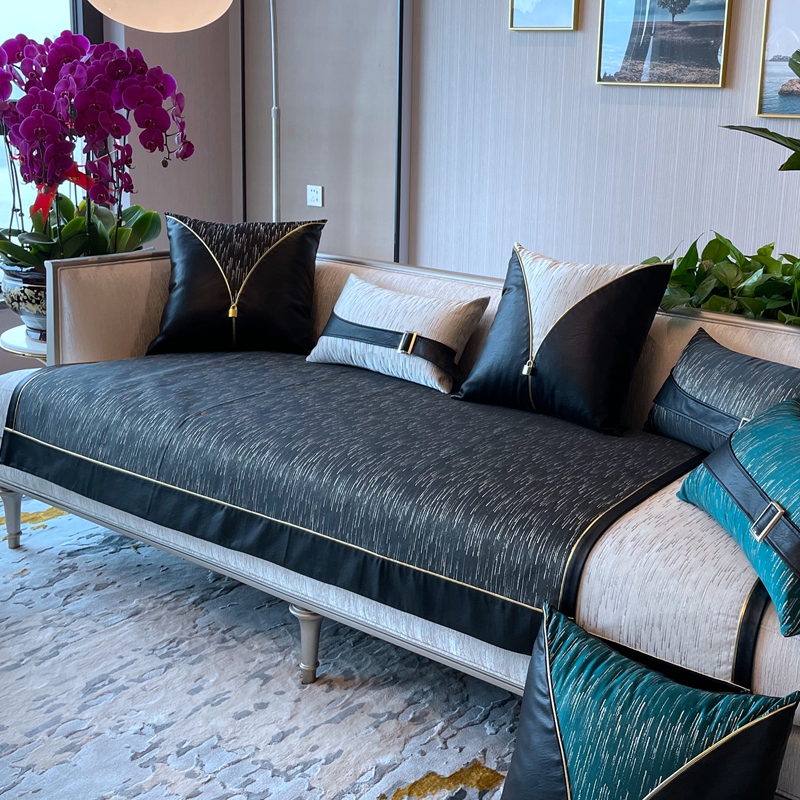 ソファーカバー 高級感溢れる金縁パイピング仕上げソファーカバー