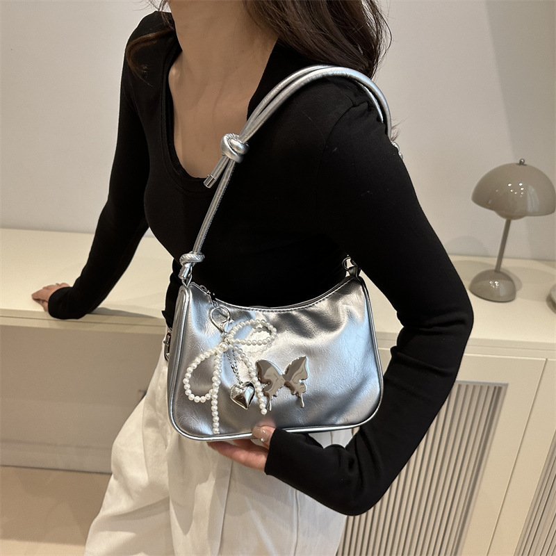 https://fulmo-img-server.com/lmc-leather-bag-store/02c220e6-002a-4f0e-8bff-1b88bce8928e.jpg