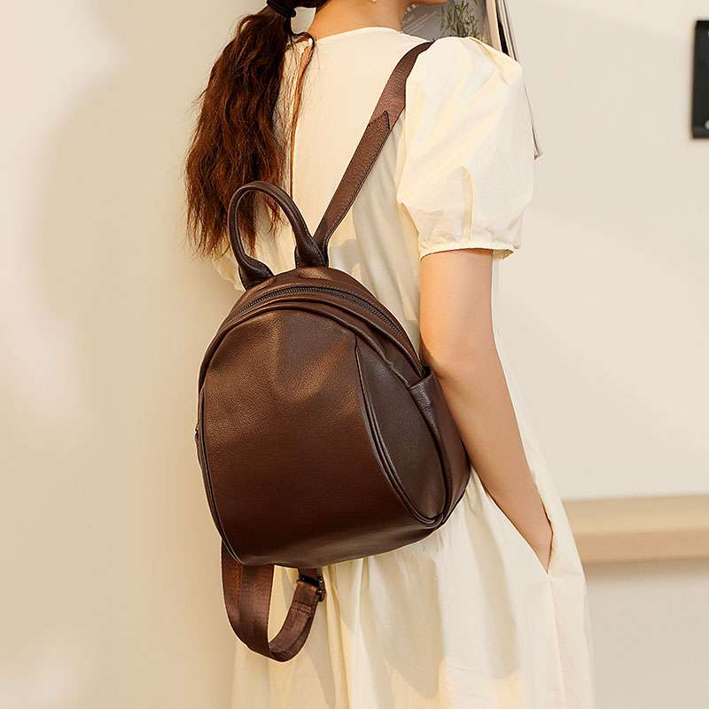 https://fulmo-img-server.com/lmc-leather-bag-store/0418b77a2bdd448489581a52ebca5412.jepg