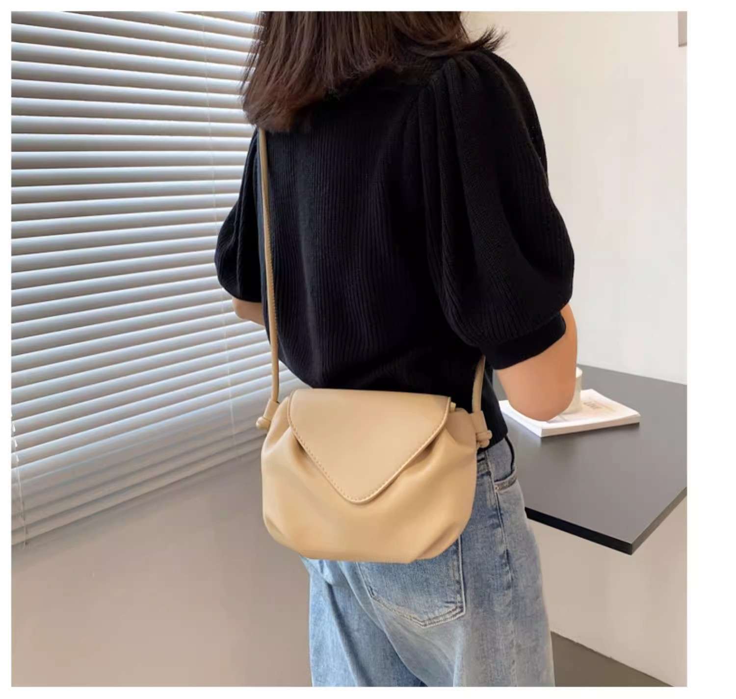 https://fulmo-img-server.com/lmc-leather-bag-store/06b13302251c43ddad9d4f4f12a5a754.jepg